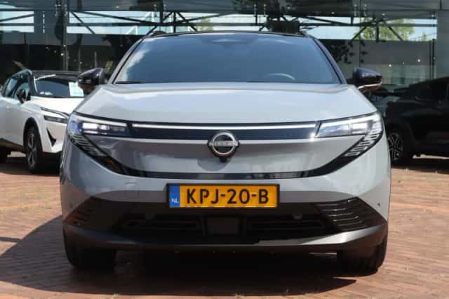 Nissan Leaf (2026) thumbnail 3