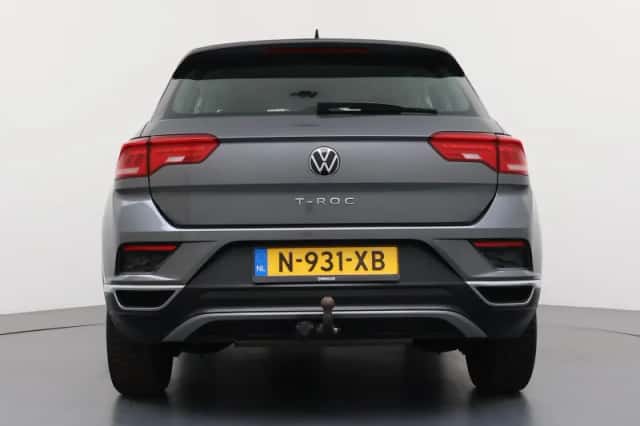 Volkswagen T-Roc (2021) thumbnail 4