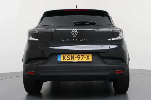Renault Captur (2025) thumbnail 4