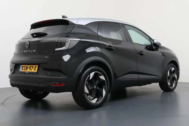 Renault Captur (2025) thumbnail 5