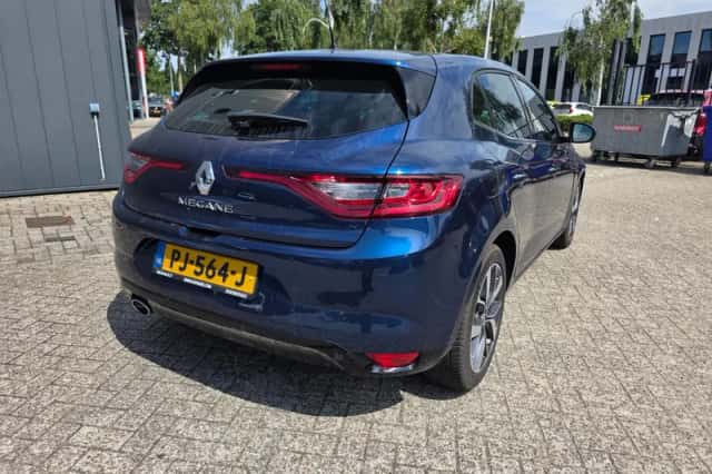 Renault Mégane (2017) thumbnail 4