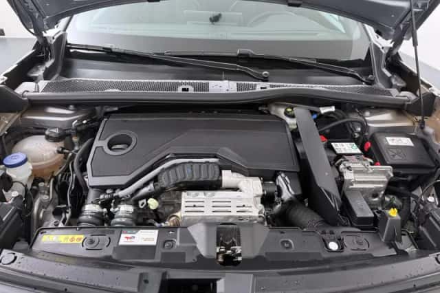 Peugeot 2008 (2024) thumbnail 31