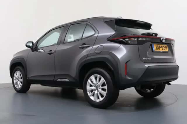Toyota Yaris Cross (2023) thumbnail 3