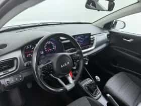 Kia Stonic (2021) thumbnail 25