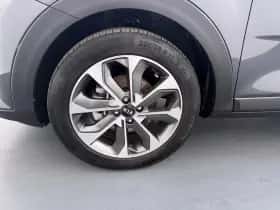 Kia Stonic (2019) thumbnail 16