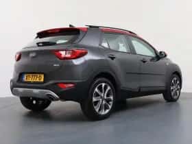 Kia Stonic (2019) thumbnail 5