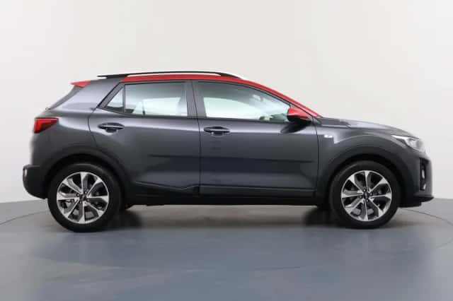 Kia Stonic (2019) thumbnail 6