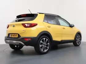 Kia Stonic (2018) thumbnail 5