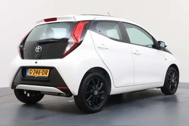 Toyota Aygo (2019) thumbnail 5