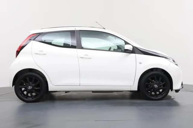 Toyota Aygo (2019) thumbnail 6