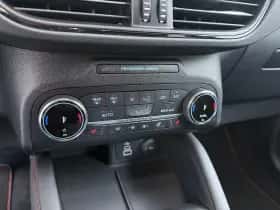 Ford Kuga (2022) thumbnail 17