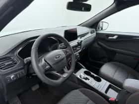 Ford Kuga (2022) thumbnail 25