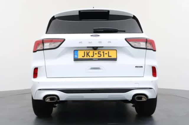Ford Kuga (2022) thumbnail 4