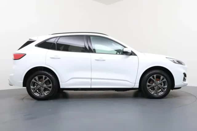Ford Kuga (2022) thumbnail 6