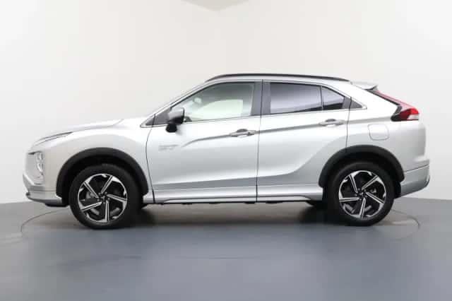Mitsubishi Eclipse Cross (2023) thumbnail 2