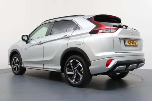 Mitsubishi Eclipse Cross (2023) thumbnail 3
