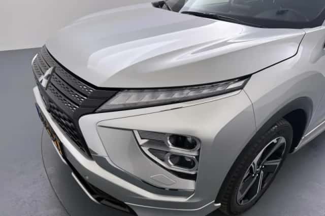 Mitsubishi Eclipse Cross (2023) thumbnail 32