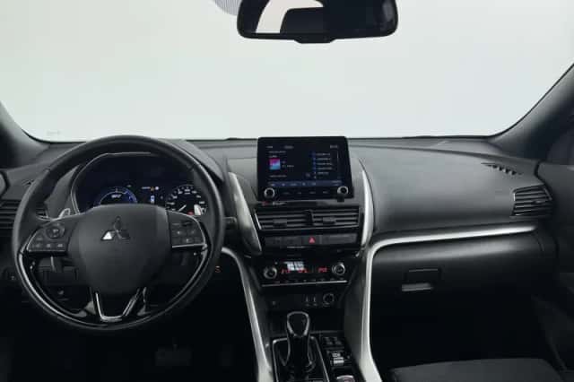 Mitsubishi Eclipse Cross (2023) thumbnail 9