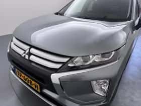 Mitsubishi Eclipse Cross (2018) thumbnail 32