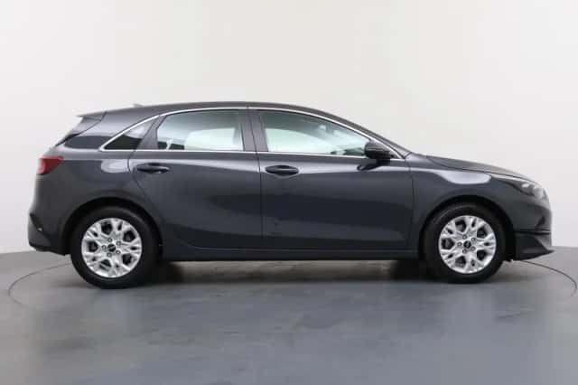 Kia Ceed (2024) thumbnail 6