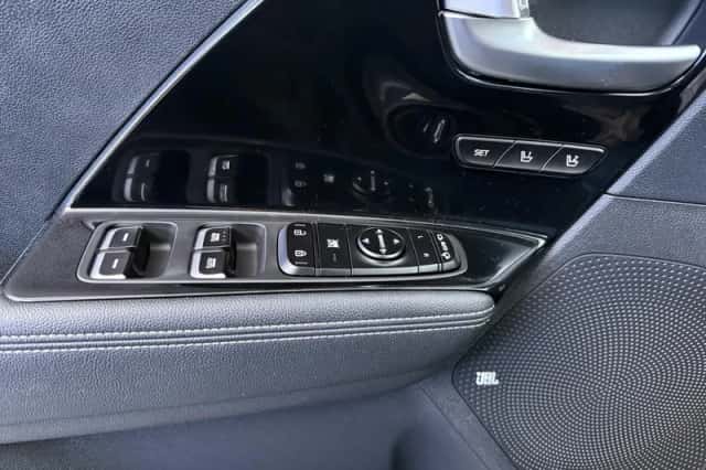 Kia Niro (2020) thumbnail 27