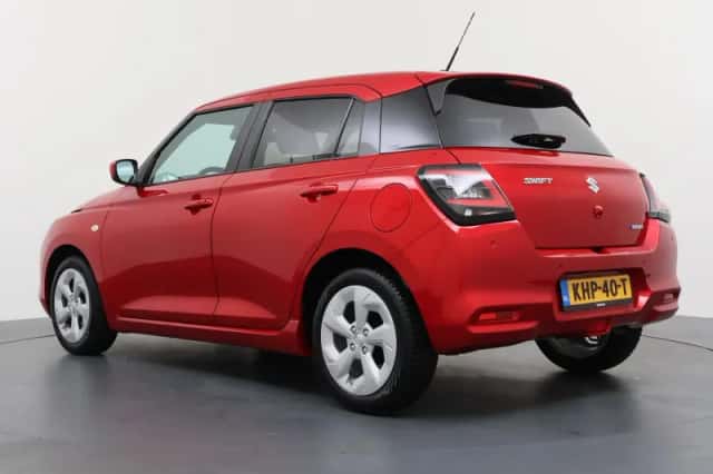 Suzuki Swift (2025) thumbnail 3
