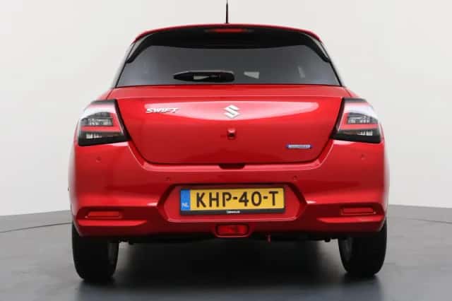 Suzuki Swift (2025) thumbnail 4