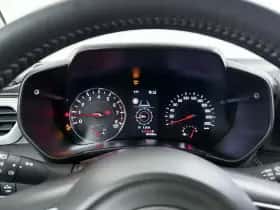 Suzuki Swift (2025) thumbnail 10