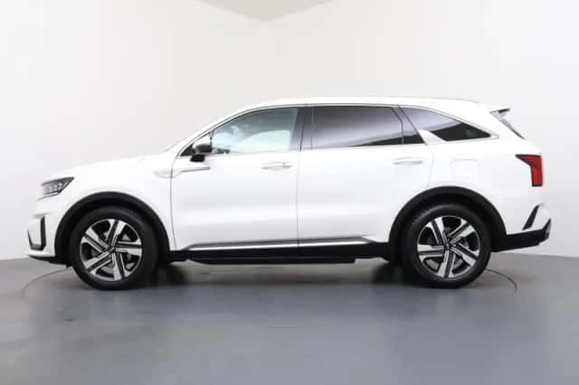 Kia Sorento (2021) thumbnail 2
