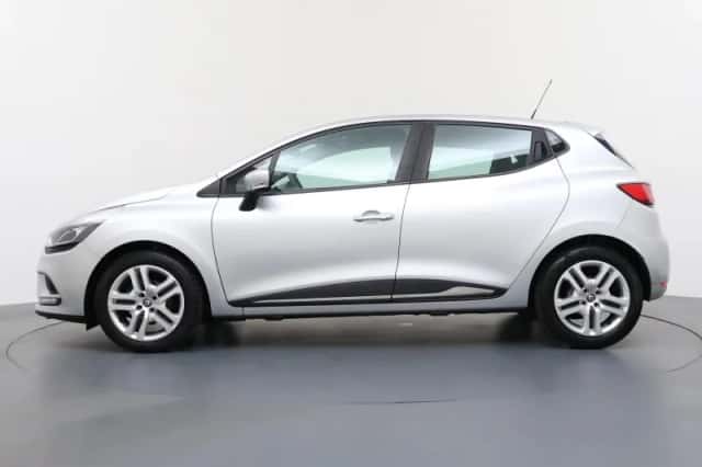Renault Clio (2019) thumbnail 2