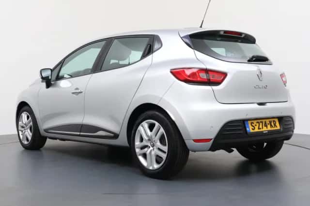 Renault Clio (2019) thumbnail 3
