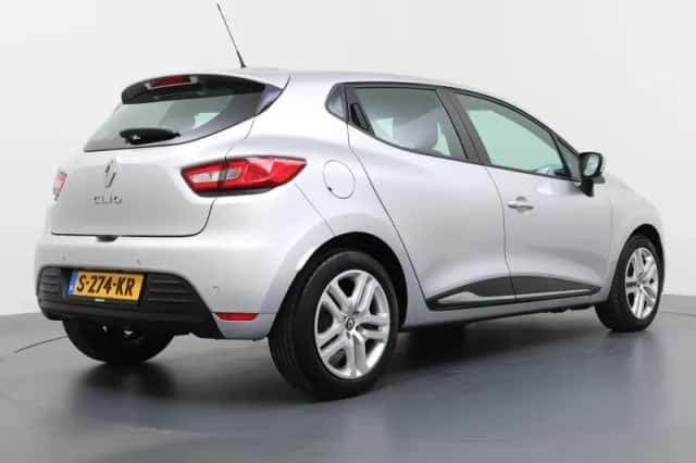 Renault Clio (2019) thumbnail 5