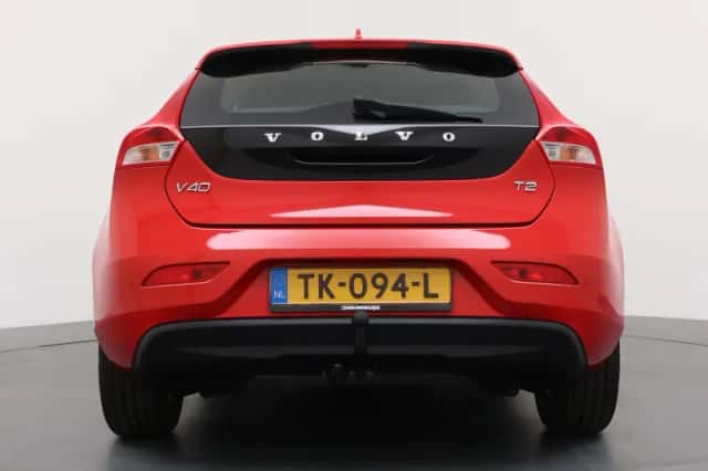 Volvo V40 (2018) thumbnail 4