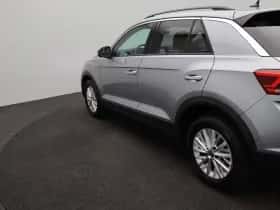 Volkswagen T-Roc (2024) thumbnail 35