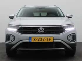Volkswagen T-Roc (2024) thumbnail 8