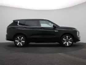 Mitsubishi Outlander (2025) thumbnail 6