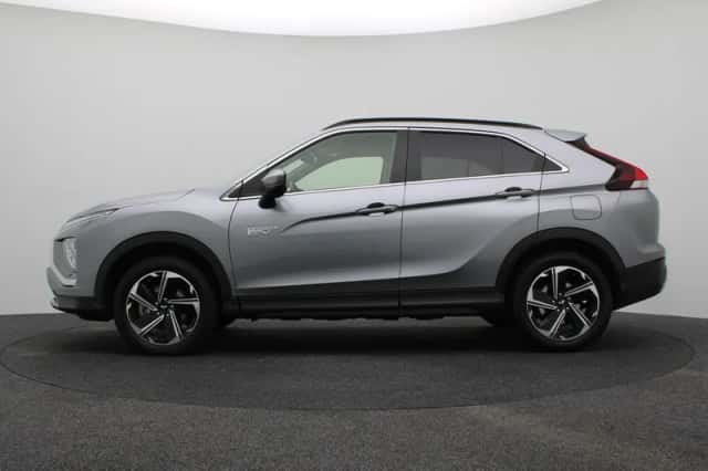 Mitsubishi Eclipse Cross (2023) thumbnail 2