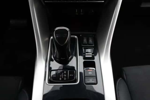 Mitsubishi Eclipse Cross (2023) thumbnail 12