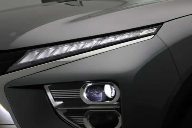 Mitsubishi Eclipse Cross (2023) thumbnail 16