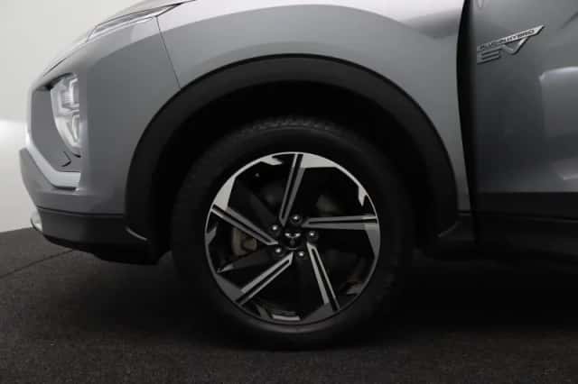 Mitsubishi Eclipse Cross (2023) thumbnail 17