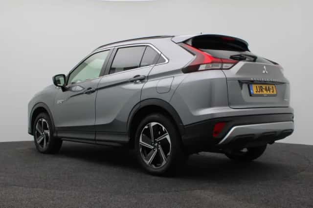 Mitsubishi Eclipse Cross (2023) thumbnail 3