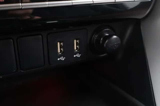 Mitsubishi Eclipse Cross (2023) thumbnail 25