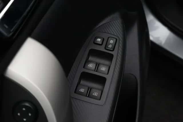 Mitsubishi Eclipse Cross (2023) thumbnail 28