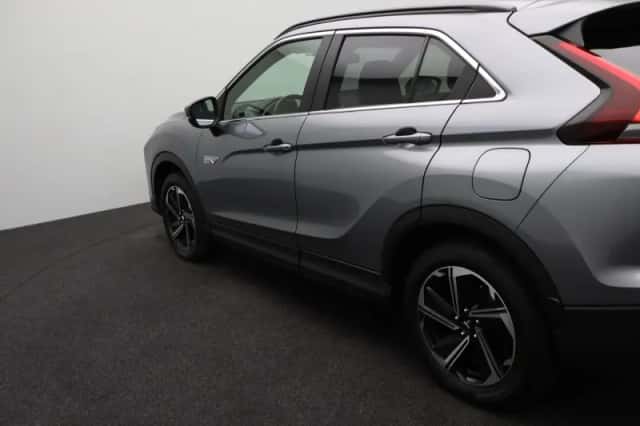 Mitsubishi Eclipse Cross (2023) thumbnail 38