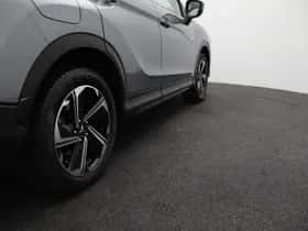 Mitsubishi Eclipse Cross (2023) thumbnail 42