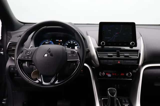 Mitsubishi Eclipse Cross (2023) thumbnail 9