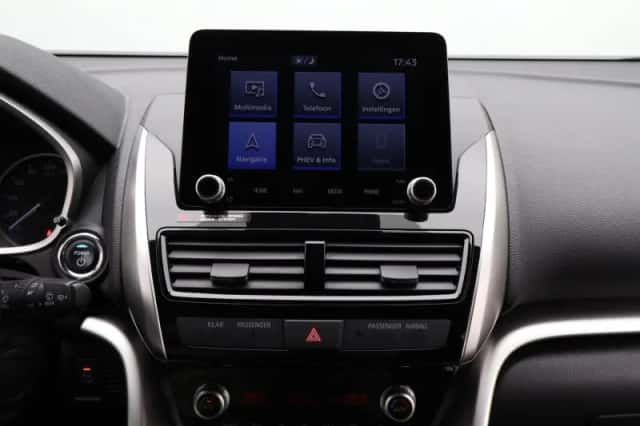 Mitsubishi Eclipse Cross (2023) thumbnail 11