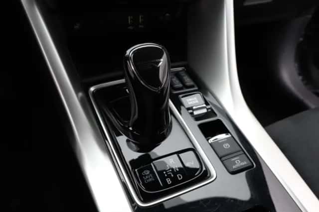 Mitsubishi Eclipse Cross (2023) thumbnail 20