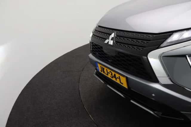 Mitsubishi Eclipse Cross (2023) thumbnail 37