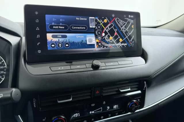 Nissan Qashqai (2023) thumbnail 11